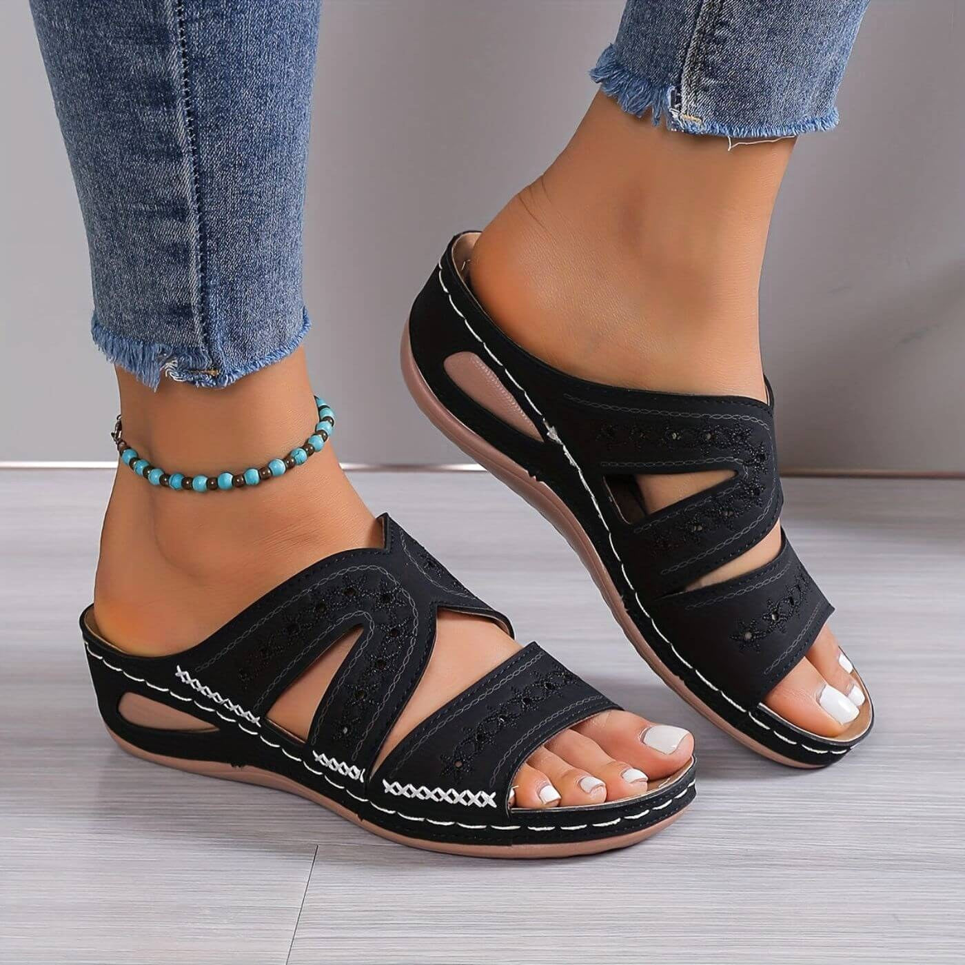 Everlasting Boutique | Celeste | Women's Slip-Resistant Orthopedic Sandals - Black