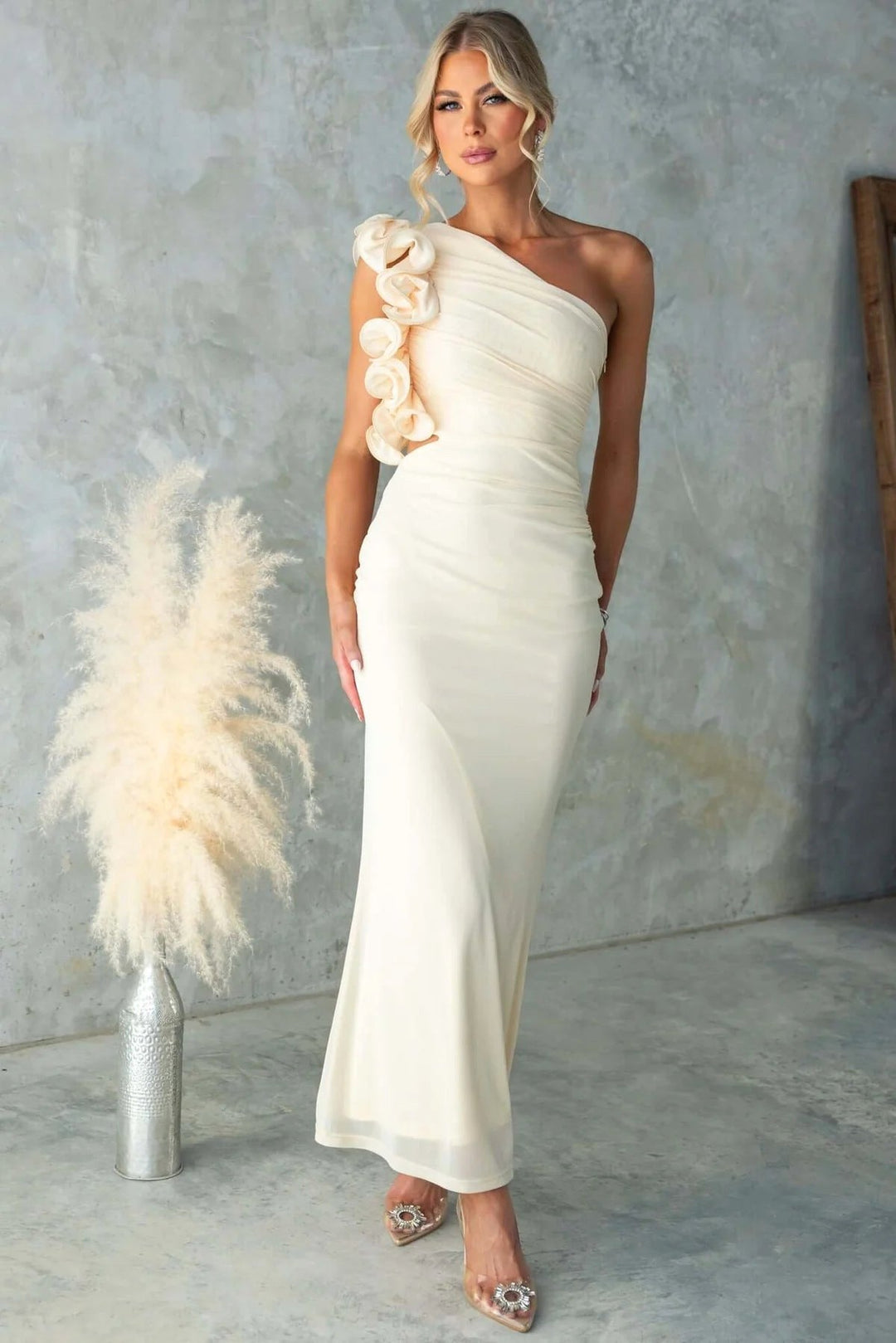 Claudine | Women's One-Shoulder Maxi Dress with Ruffled Detail, Flowing Autumn Maxi Dress | Everlasting Boutique