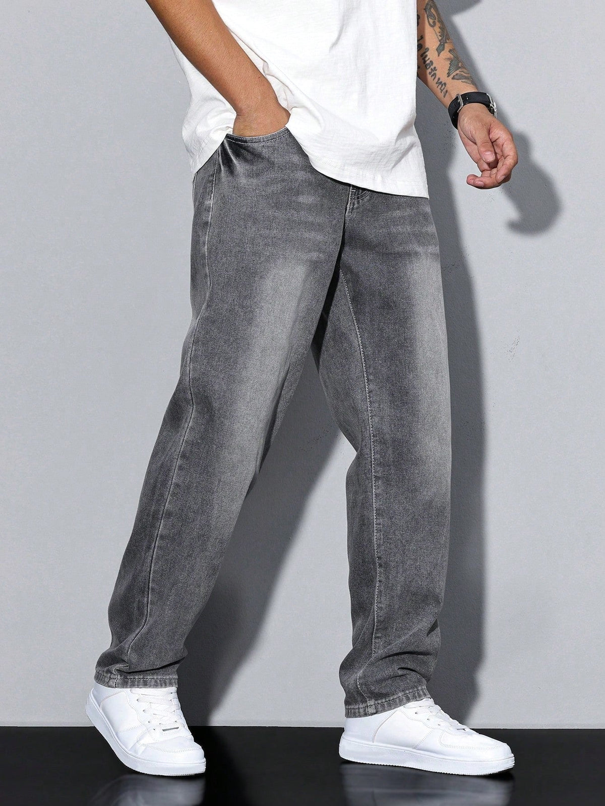 Gregory | Men's Cotton-Blend Pants in Solid Colour, Relaxed-Fit Jeans | Everlasting Boutique
