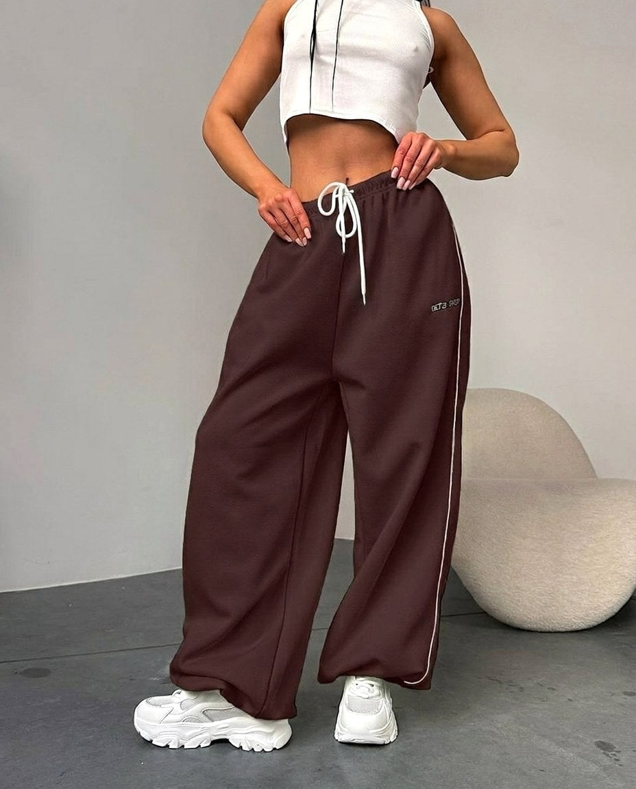 Maelle | Women's Baggy-Fit Sweatpants with Side Stripe, Wide-Leg Lounge Trousers | Everlasting Boutique