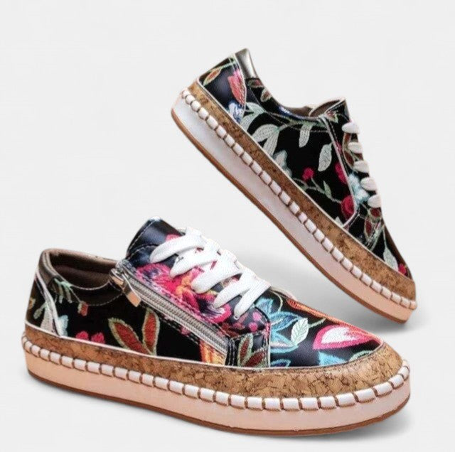 Maisie | Women's Lace-Up Low-Top Trainers, Textured Sole Walking Shoes | Everlasting Boutique