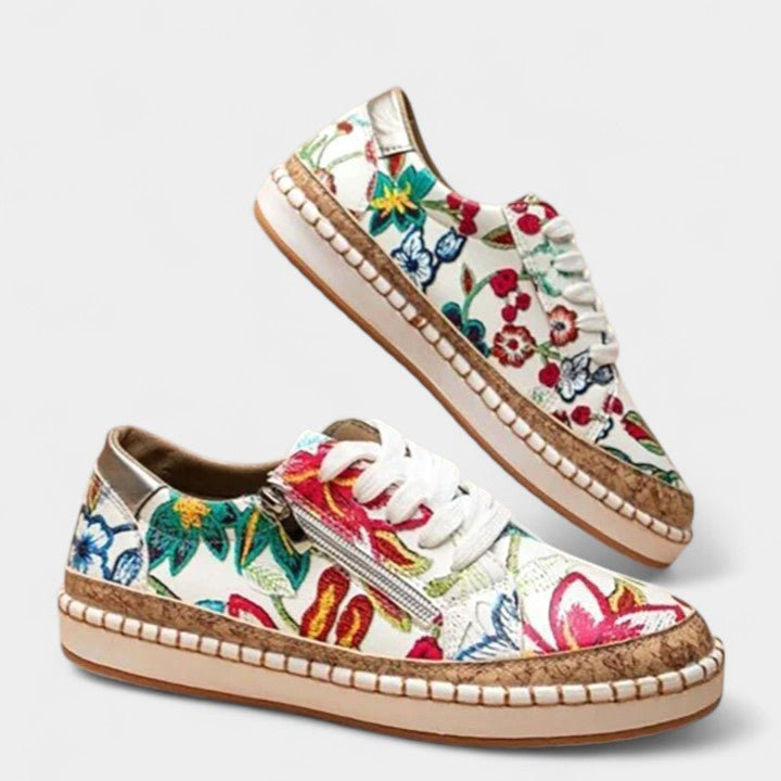 Maisie | Women's Lace-Up Low-Top Trainers, Textured Sole Walking Shoes | Everlasting Boutique
