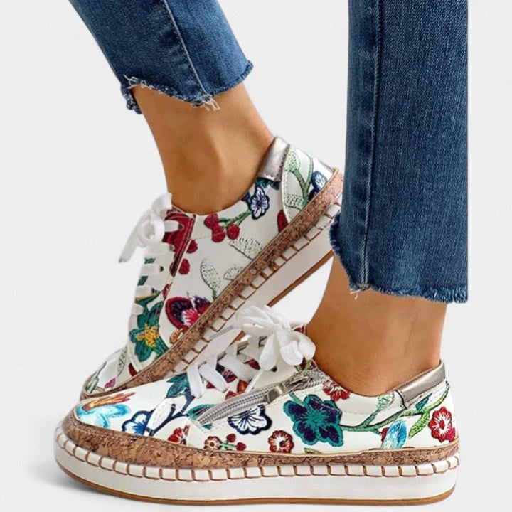Maisie | Women's Lace-Up Low-Top Trainers, Textured Sole Walking Shoes | Everlasting Boutique