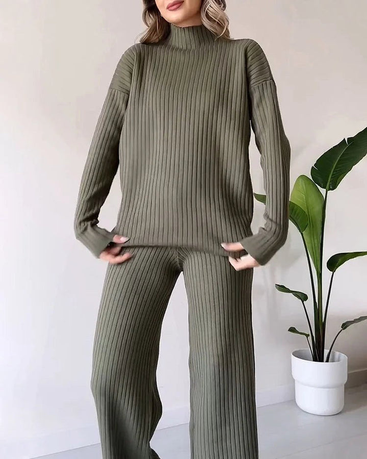 Poppy | Women's Two-Piece Knit Set with Cutout Detail, Lounge Set | Everlasting Boutique