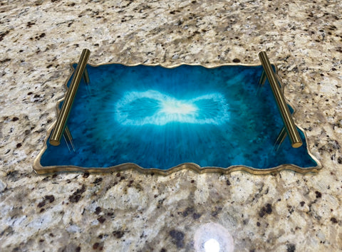 BLUE AND WHITE RESIN TABLE TRAY WITH HANDLES