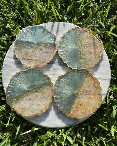 OYSTER W GOLD LEAF AND GOLD TRIM COASTERS